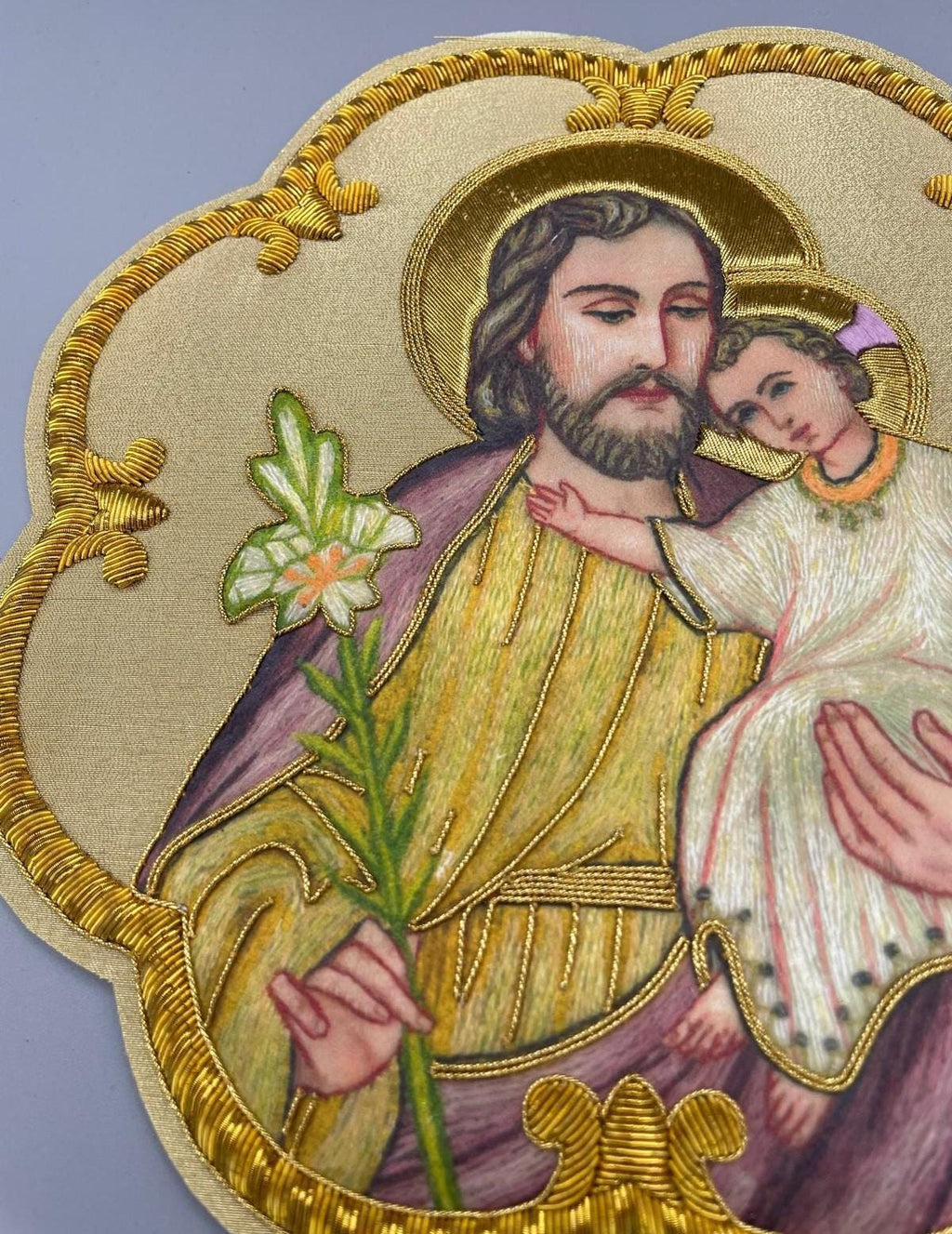 Icona San Giuseppe e Gesù Bambino con Giglio Ricamata in Filo Oro 21x21 cm