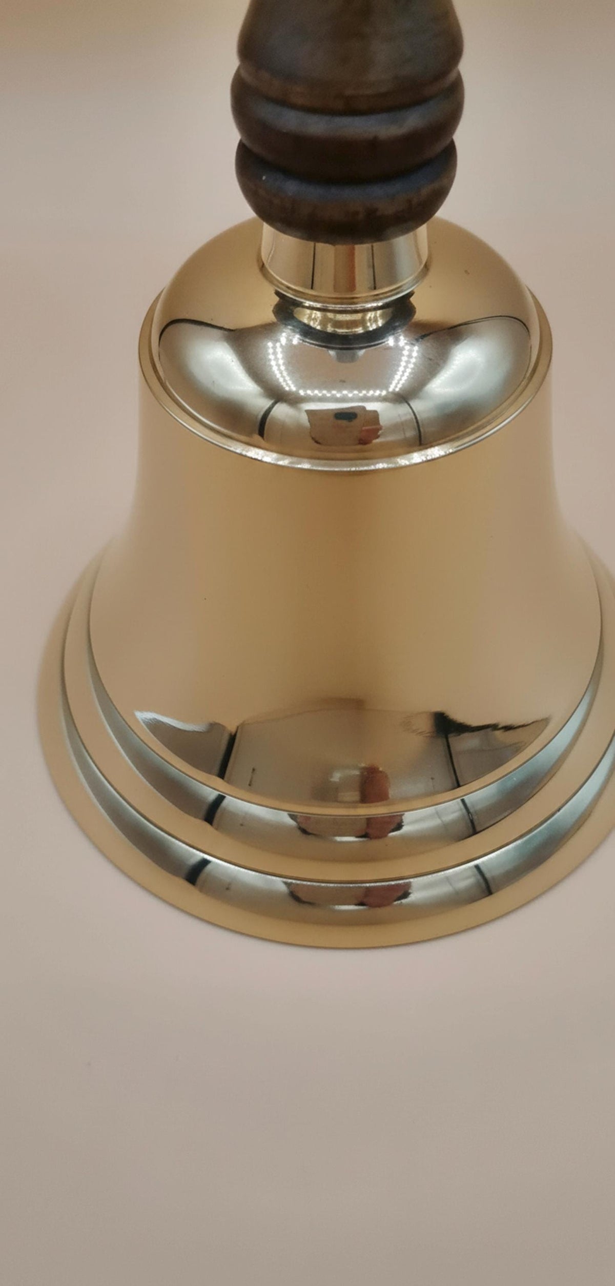 Campanello da Altare in Ottone Lucido con Manico in Legno