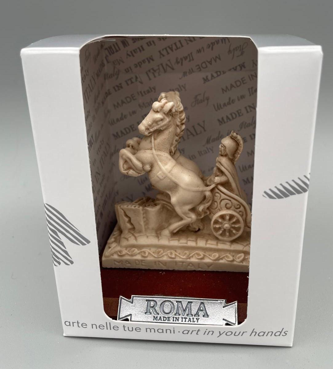Decorative resin Roman chariot on a wooden base – 10 x 9 x 8 cm
