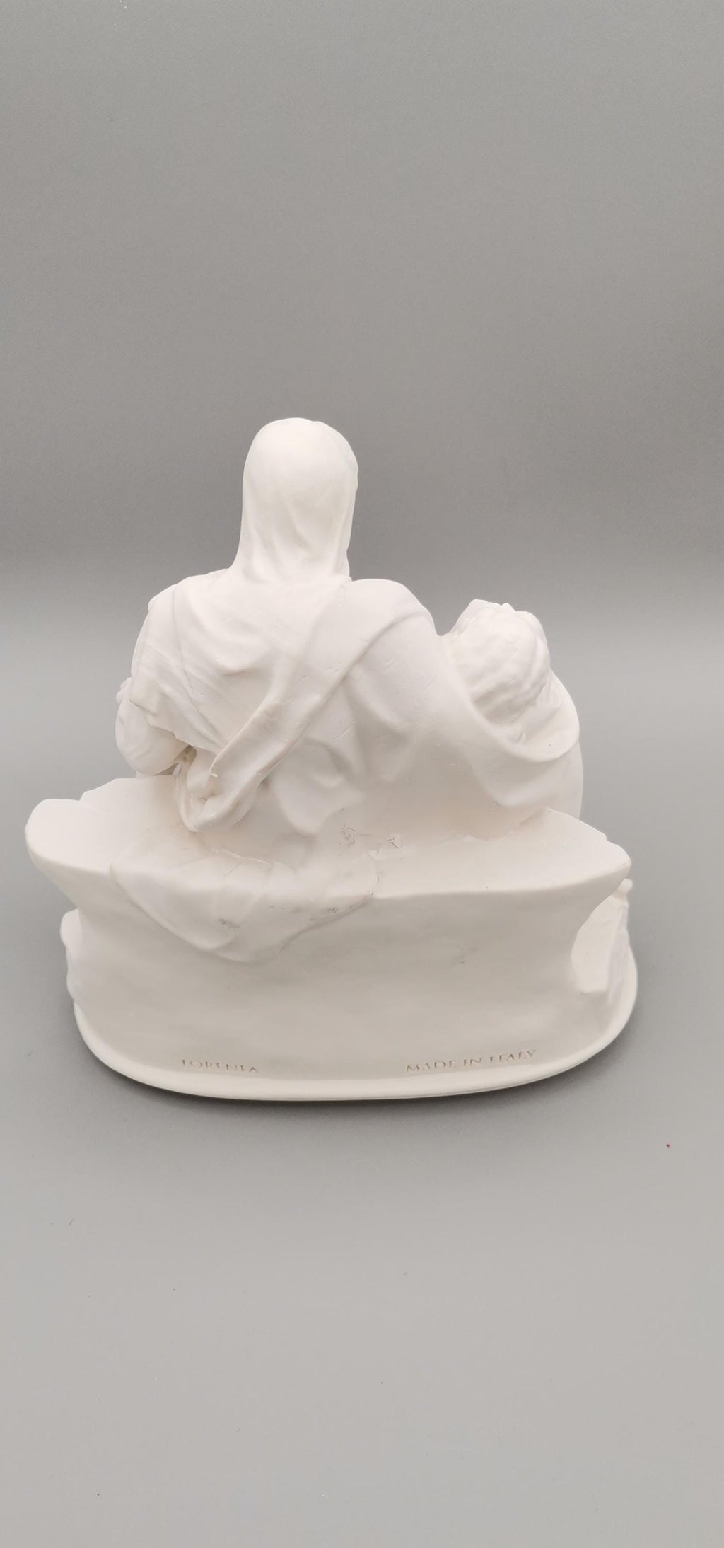 Statue Pietà de Michel-Ange en résine blanche effet marbre – 10 cm
