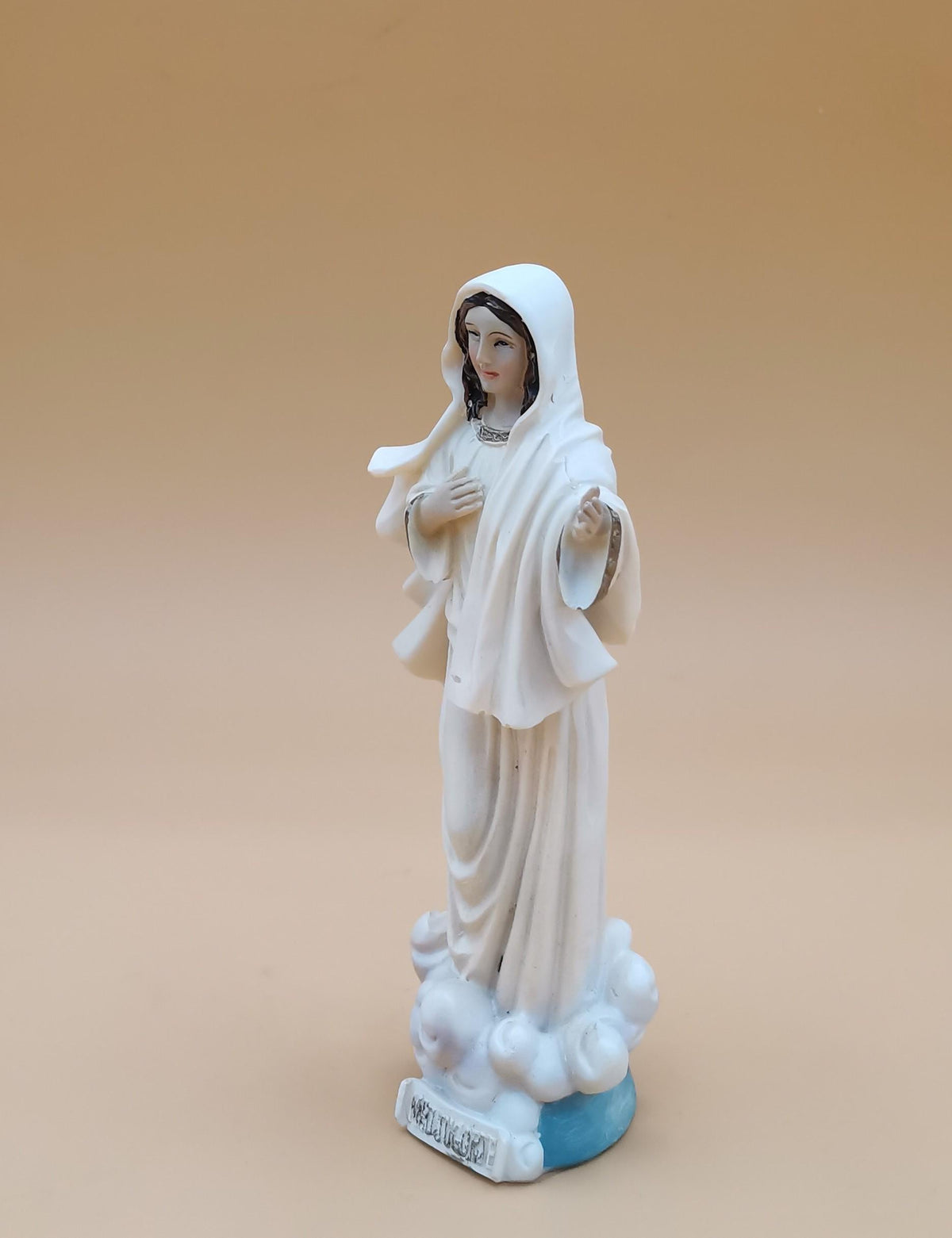 Madonna von Medjugorje Statue aus Kunstharz – 12,5 cm