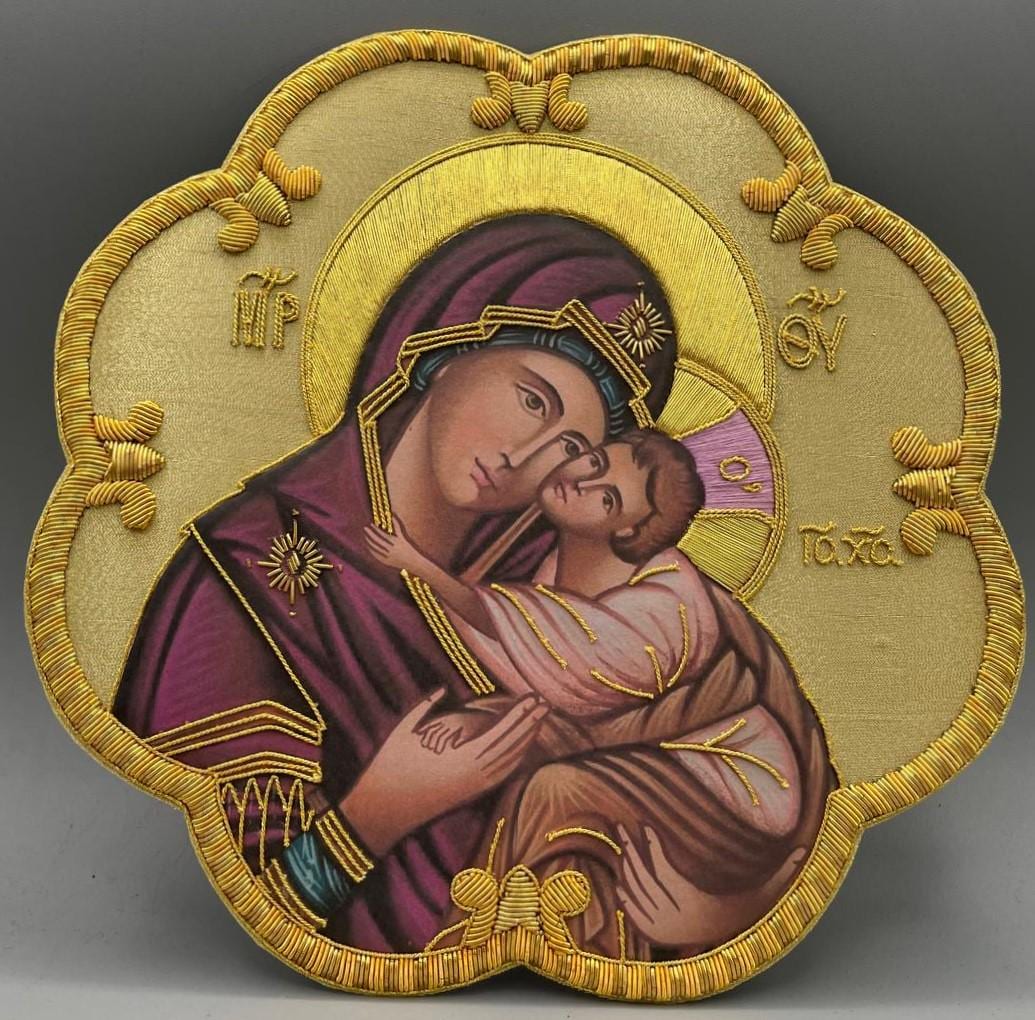 Icona Madonna della Tenerezza ricamata a mano con filo oro