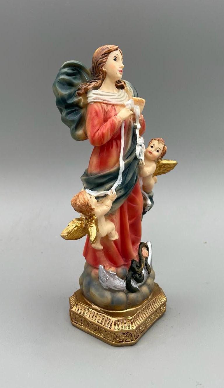 Statue de Marie qui défait les nœuds