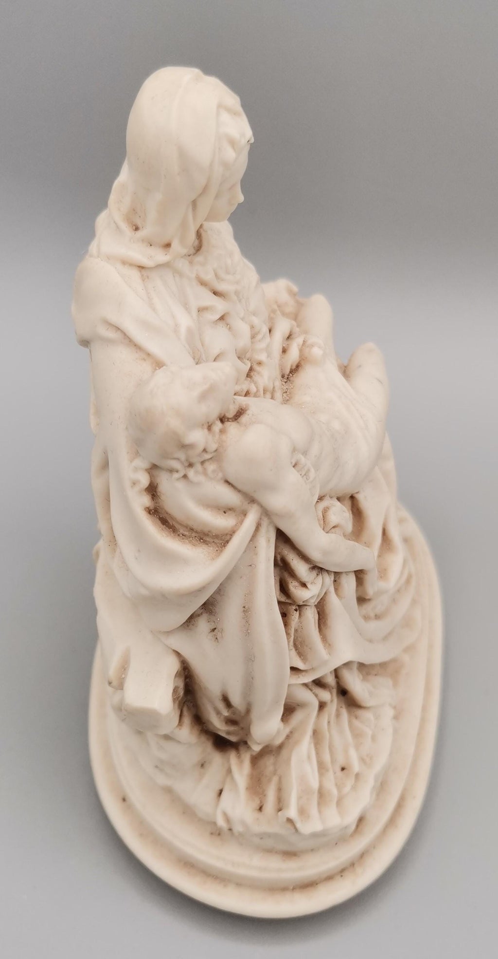 Michelangelo-Pietà aus Kunstharz in Elfenbein-Optik – 12x10 cm