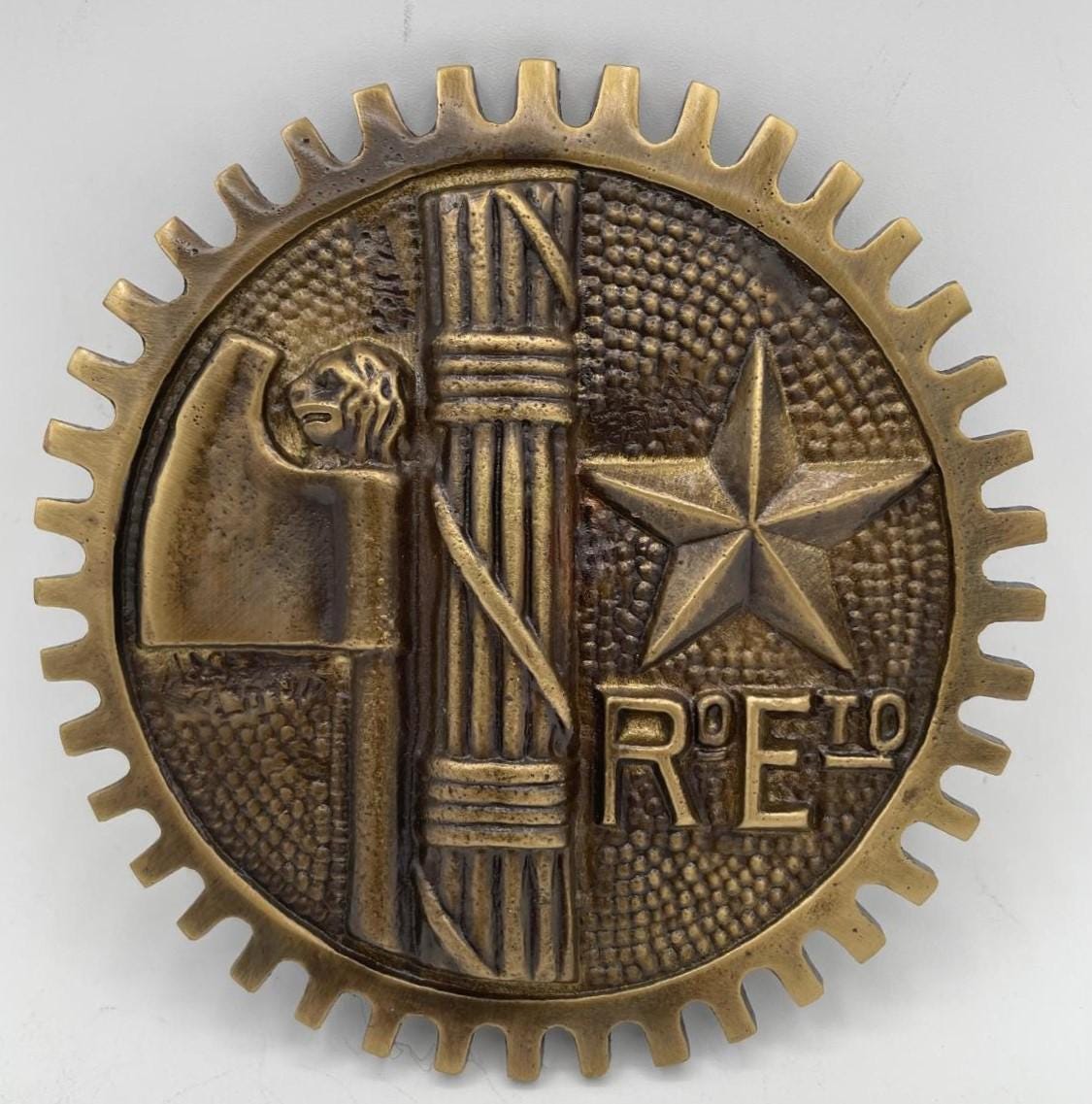 Gear Wheel – Historic Collectible Emblem, Ø 12 cm