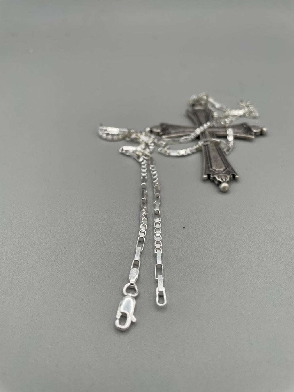 Catenina in argento con crocifisso Papa Leone