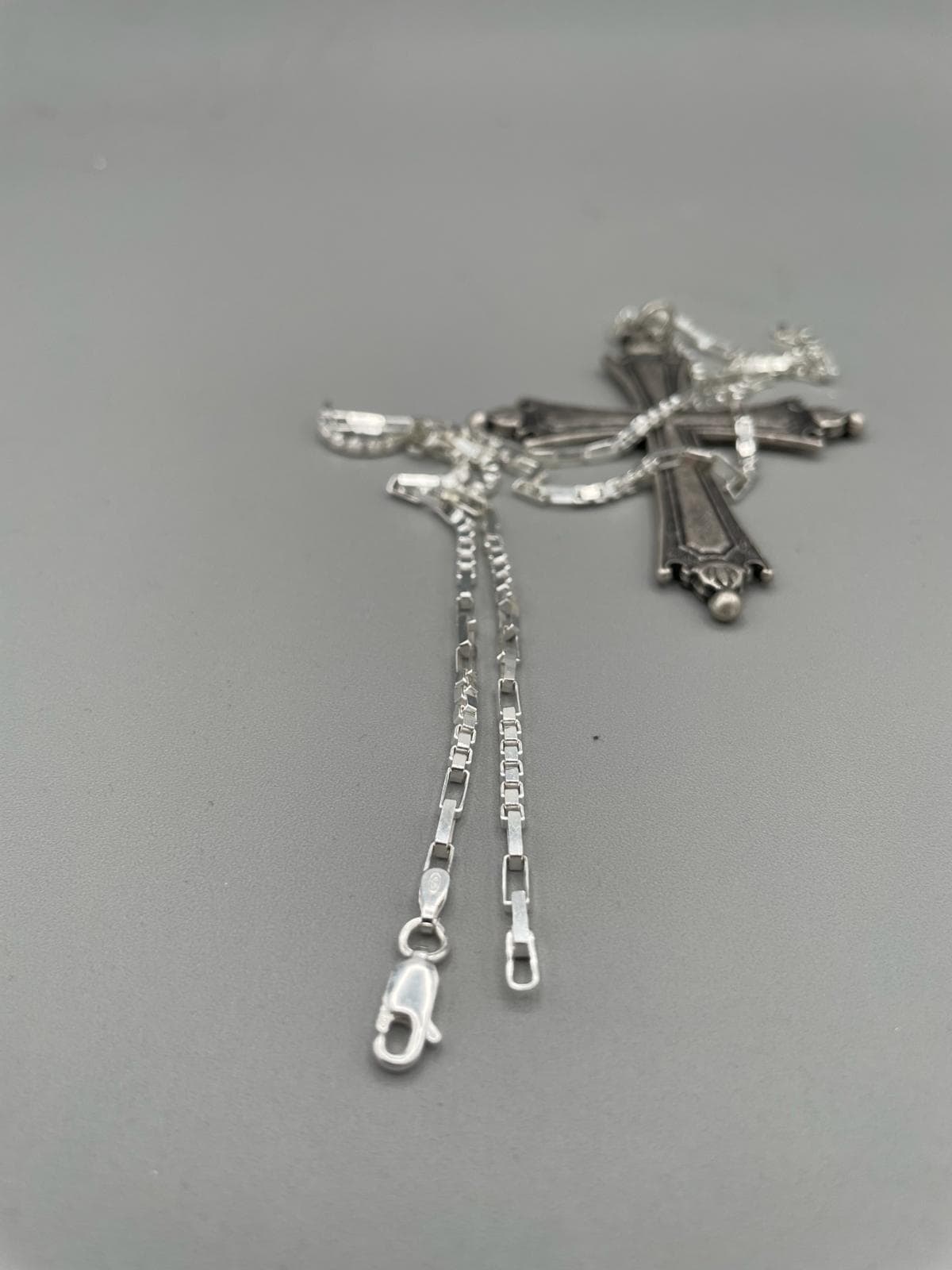 Catenina in argento con crocifisso Papa Leone