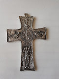 Crucifix Mémoire Catacombes Trinité mural en laiton argenté – 14 x 9 cm
