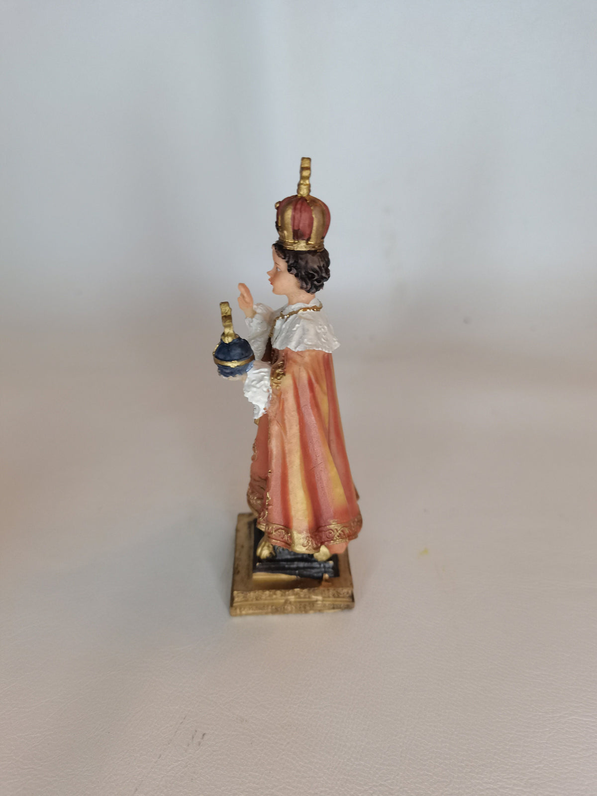 プラハの幼子イエス像（樹脂製・手彩色）– 12cm