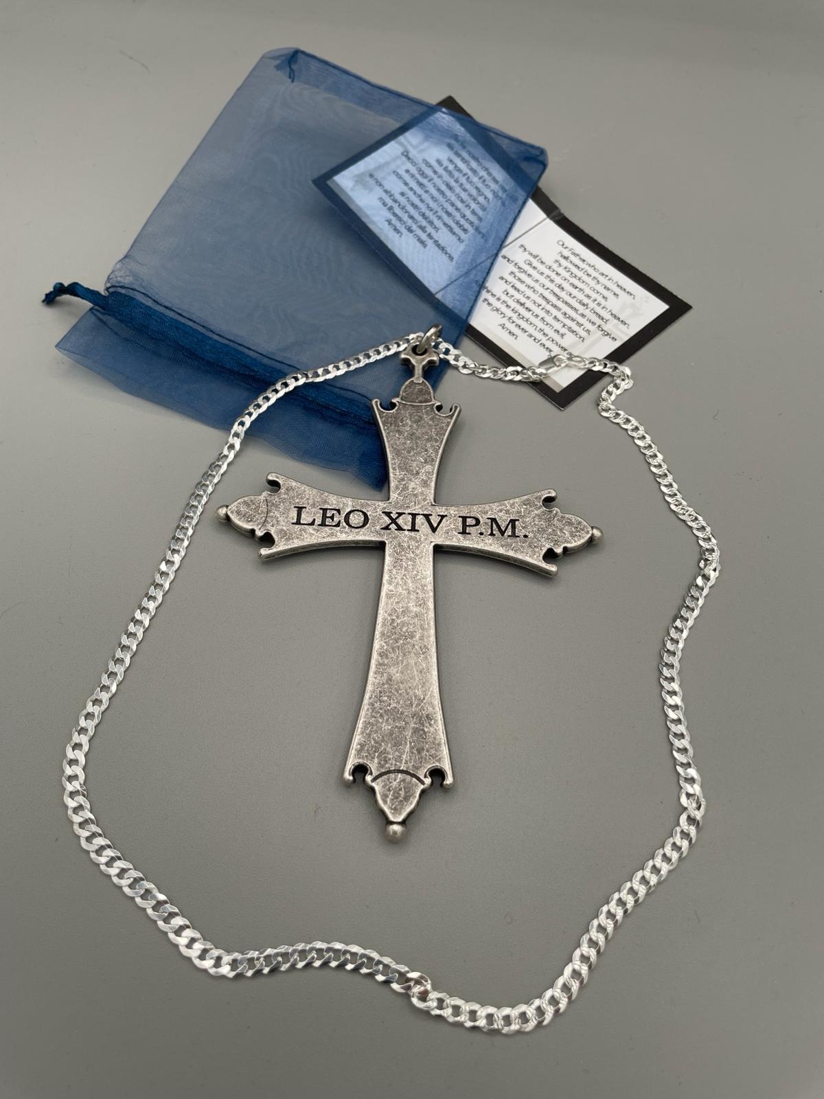 Catenina in argento 925 con replica della croce pettorale di Papa Leone XIV