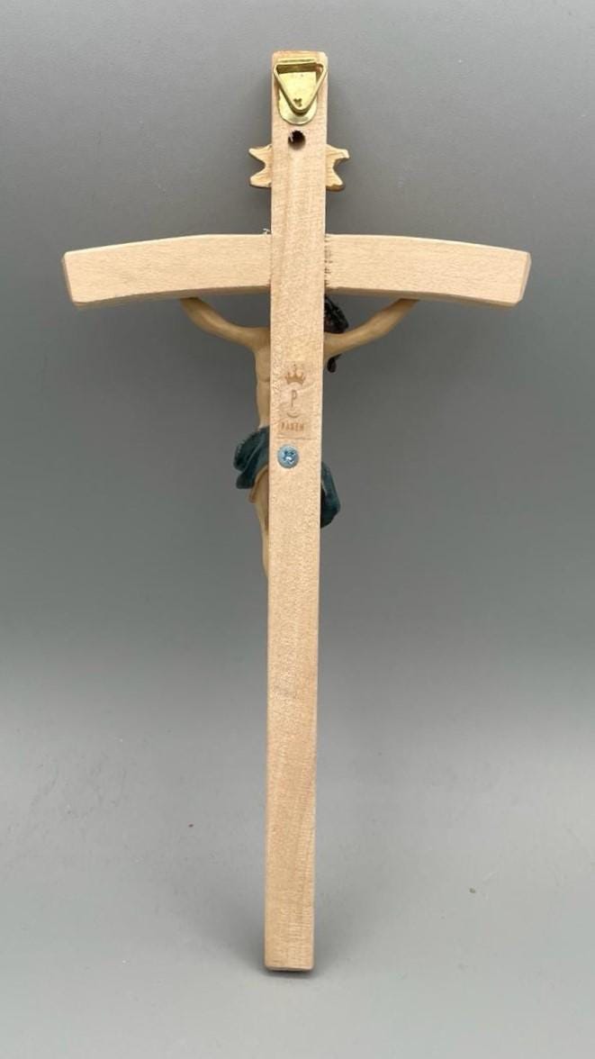 Crucifijo de Pared Artesanal de Madera con Figura de Jesús en Resina – Decoración Religiosa Cristiana