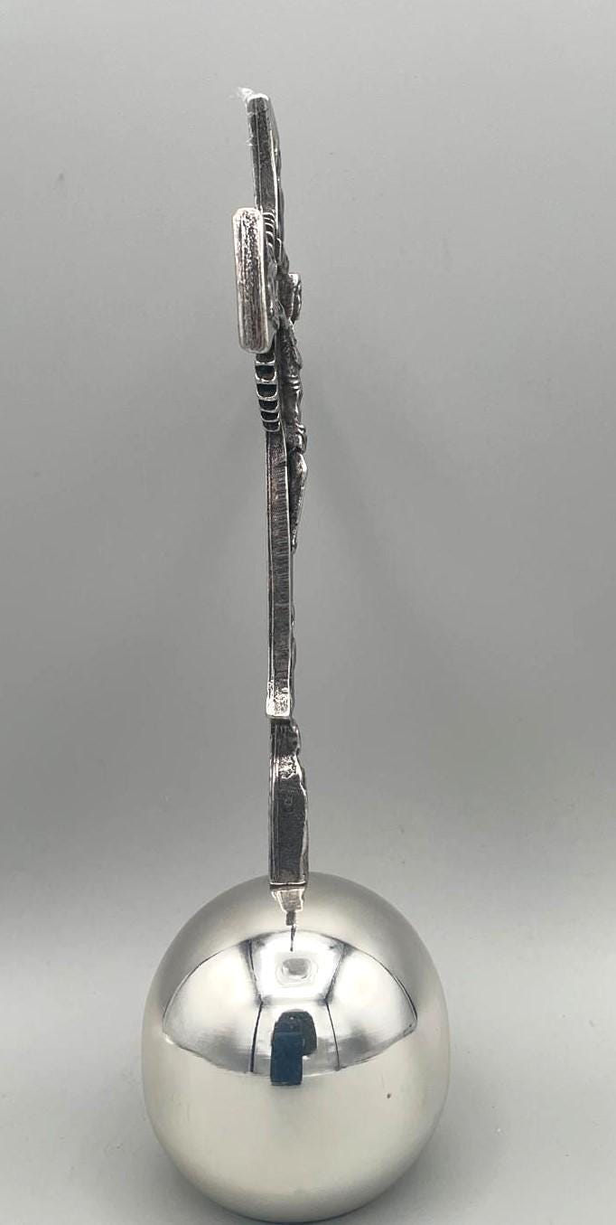 Croix itinérante avec sphère, finition bain d'argent – réf. DBK203PB