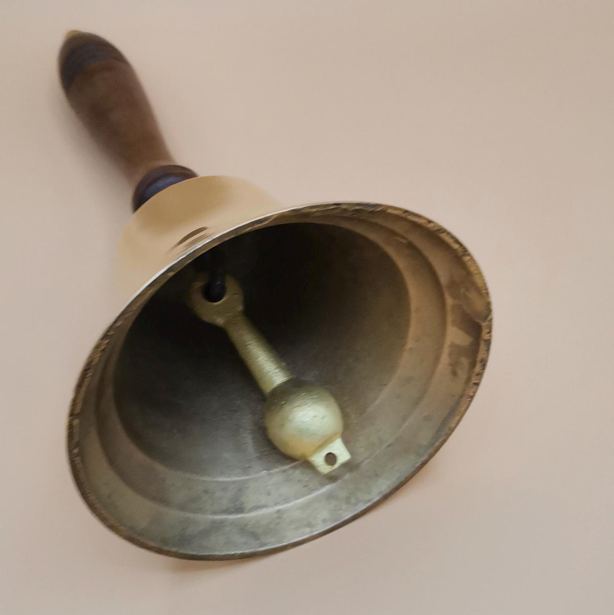 Campanello da Altare in Ottone Lucido con Manico in Legno