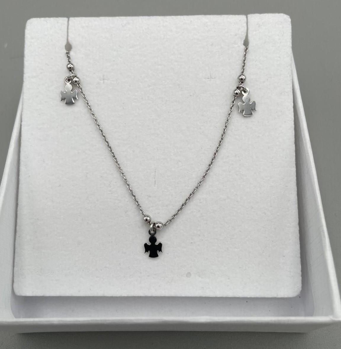 Bracciale in Argento con Tre Angeli – Gioiello Portafortuna Elegante e Simbolico