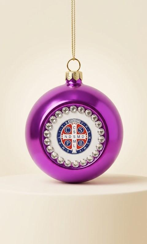 Pallina di Natale Viola con Medaglia di San Benedetto
