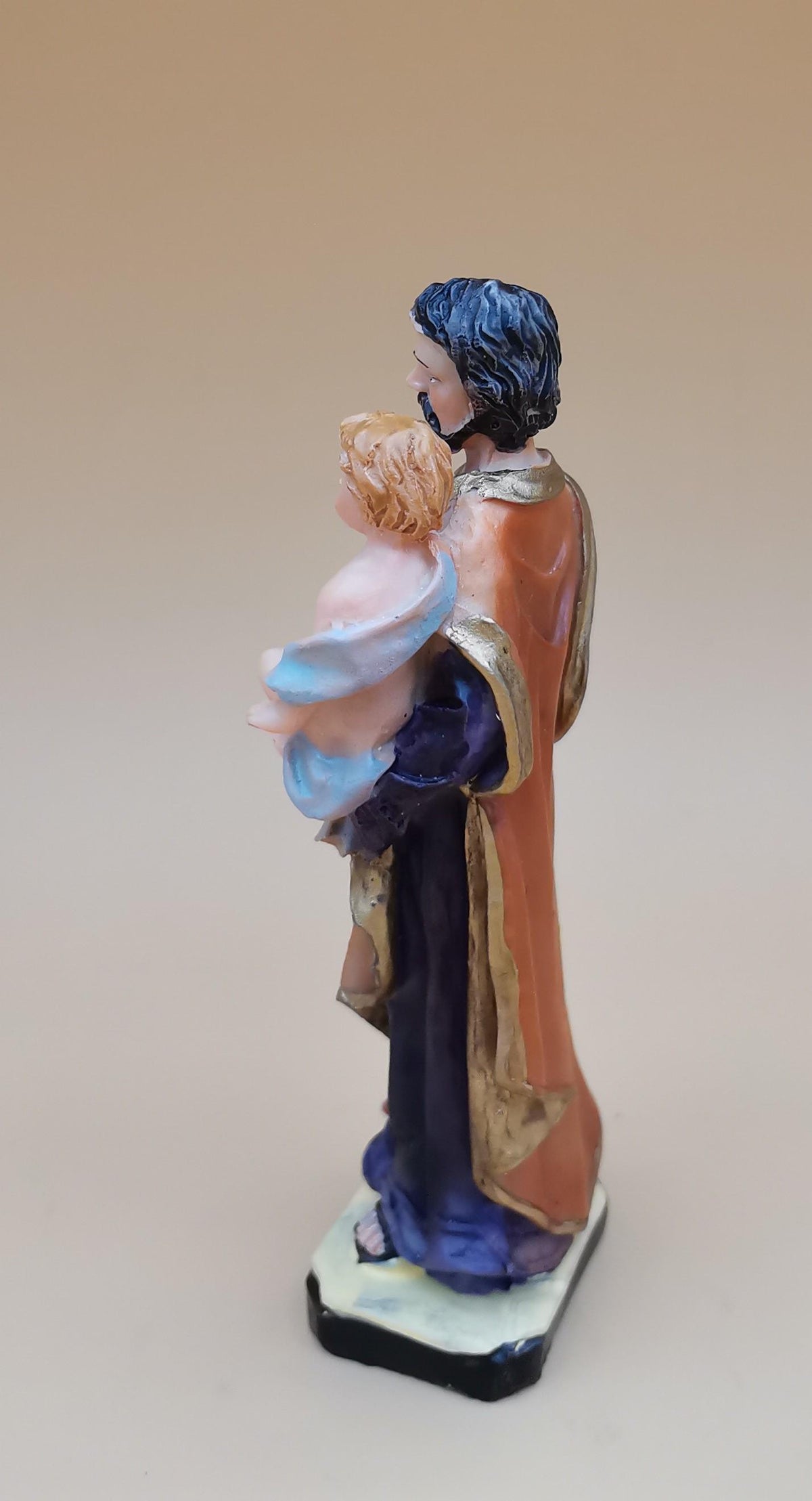 Statuette de Saint Joseph en résine peinte à la main – 11 cm