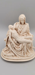 Michelangelo-Pietà aus Kunstharz in Elfenbein-Optik – 12x10 cm