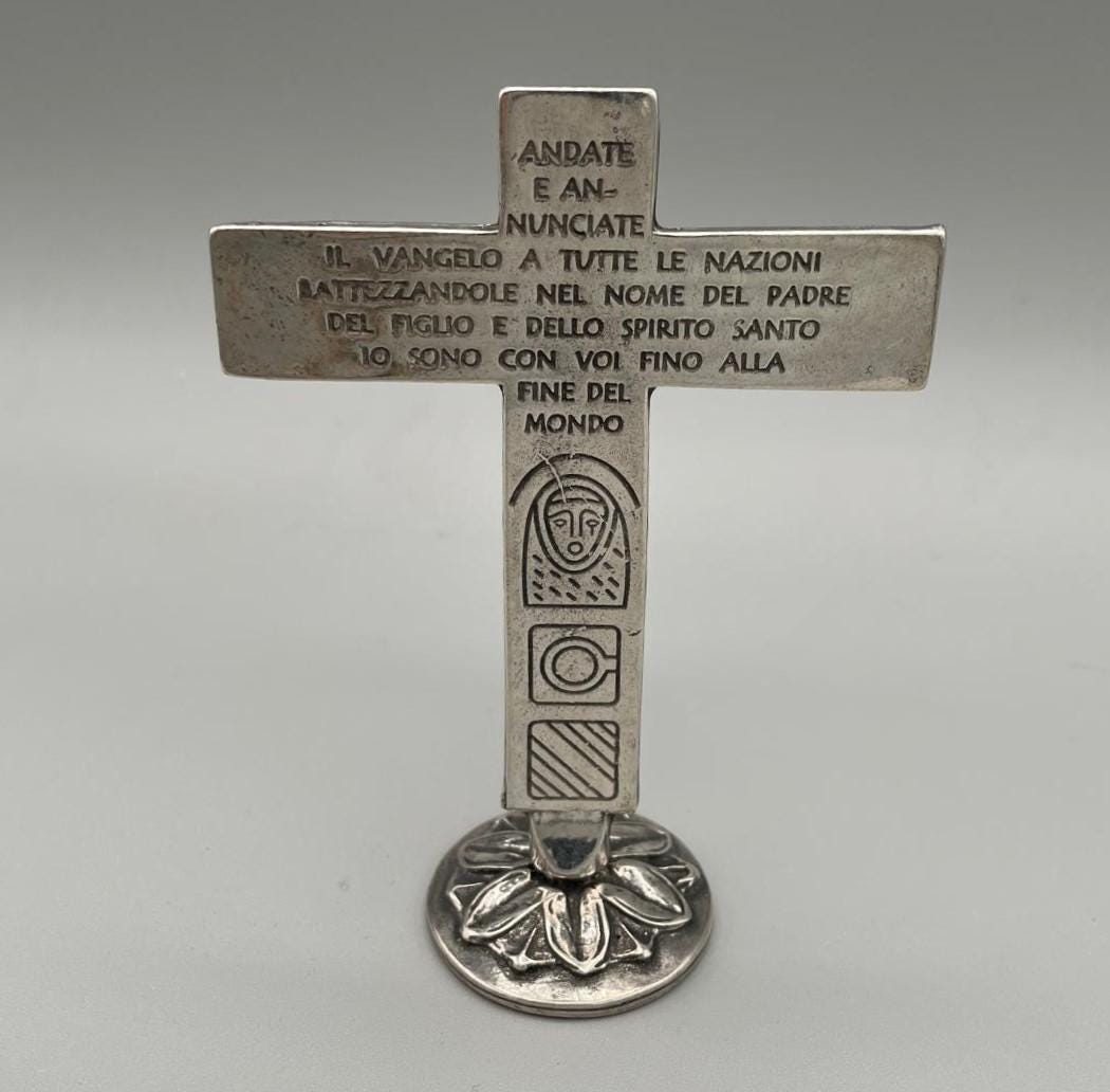 Croce itinerante da tavolo placcata argento – 11 x 8 cm – cod. DBK205-11P