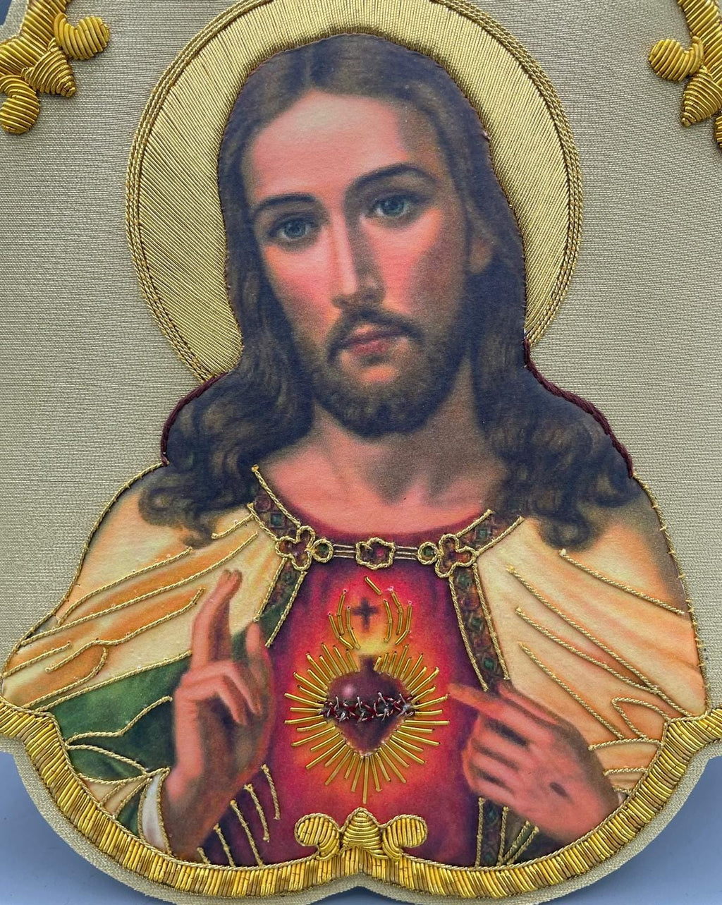 Icona Sacro Cuore di Gesù Ricamata a Mano in Filo Oro 21x21 cm