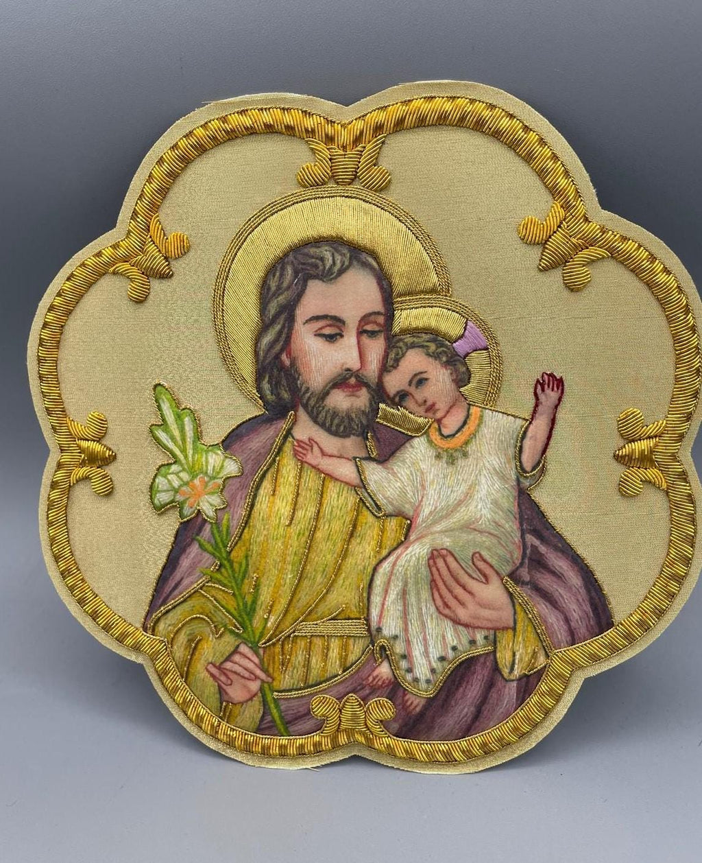 Icona San Giuseppe e Gesù Bambino con Giglio Ricamata in Filo Oro 21x21 cm