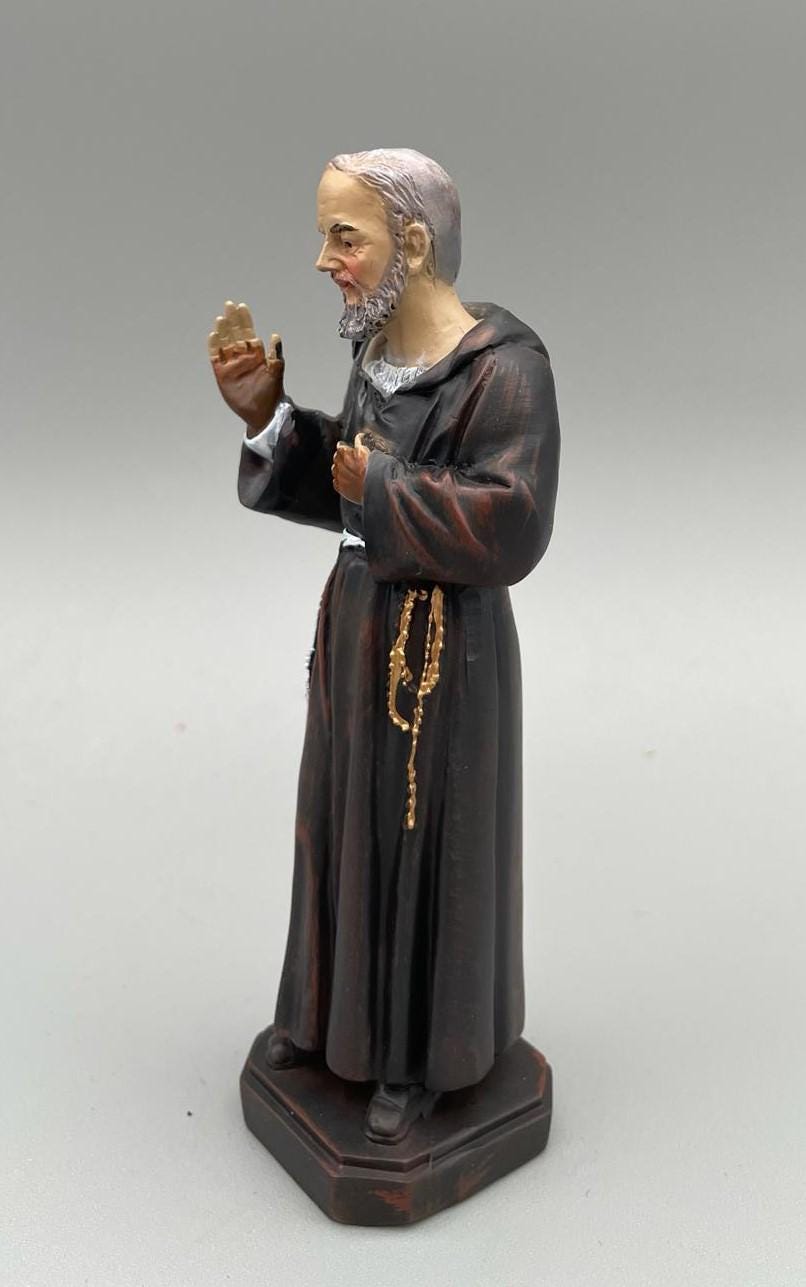 カラーレジン製 パドレ・ピオ像 – 12cm