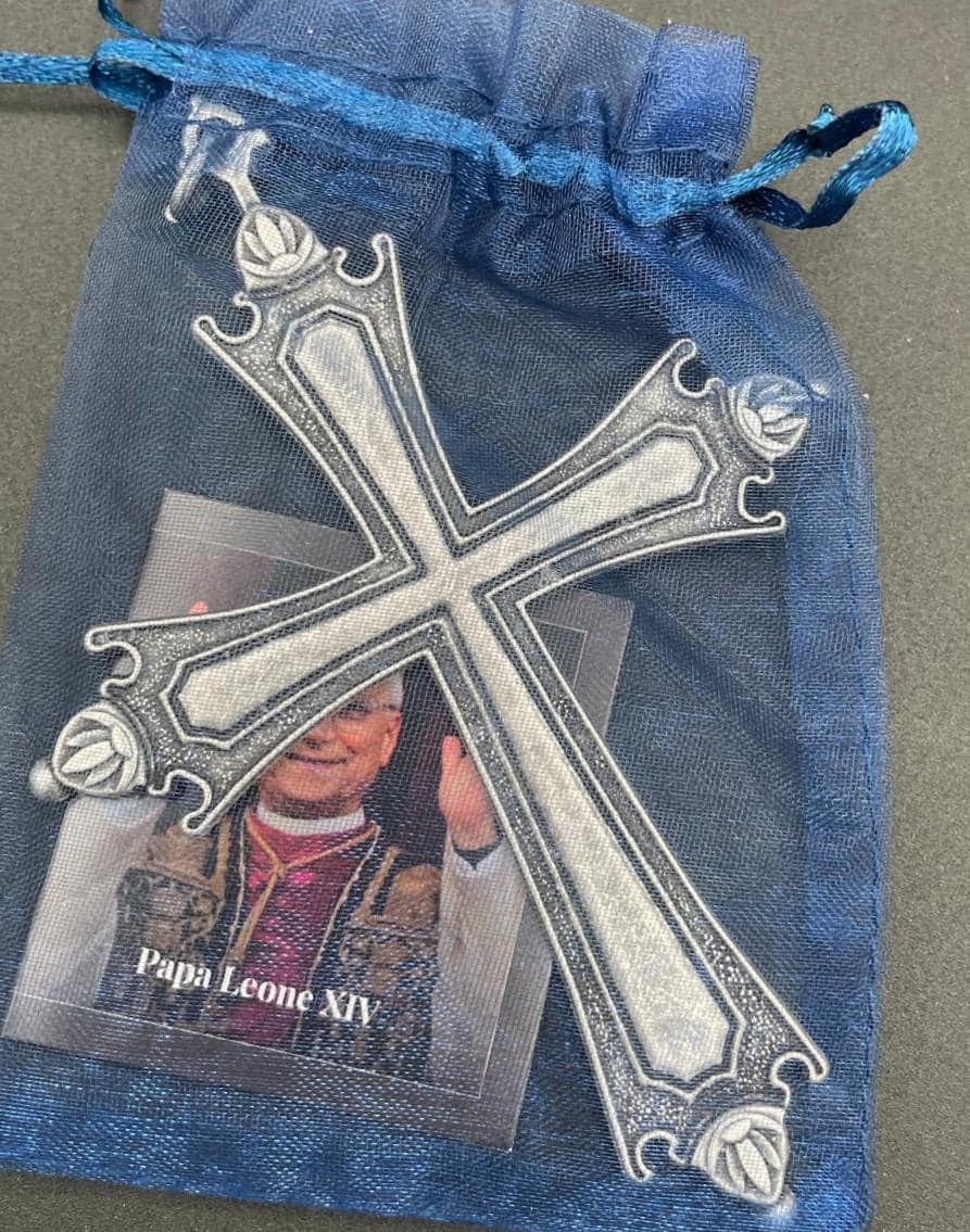 Croce pettorale di Papa Leone XIV in argento antico – 13 x 9 cm – 50 g