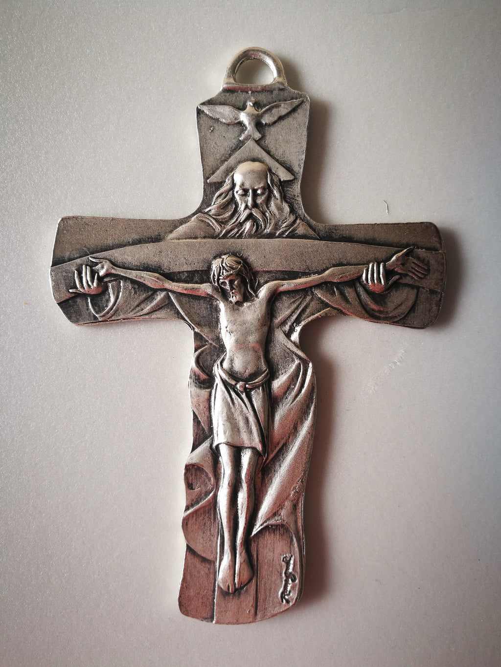 Crocifisso Santissima Trinità da muro in ottone argentato – 14 x 9 cm