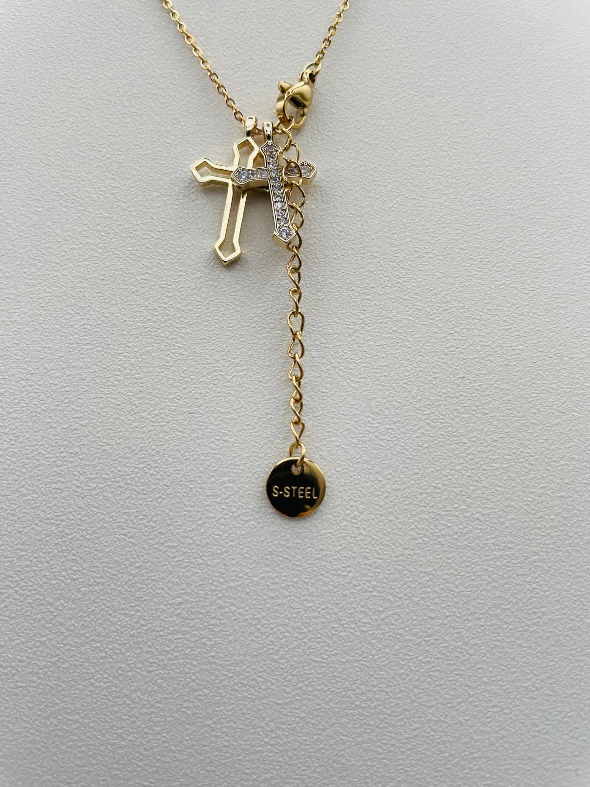 Collana color oro con doppia croce – cod. CAC-003