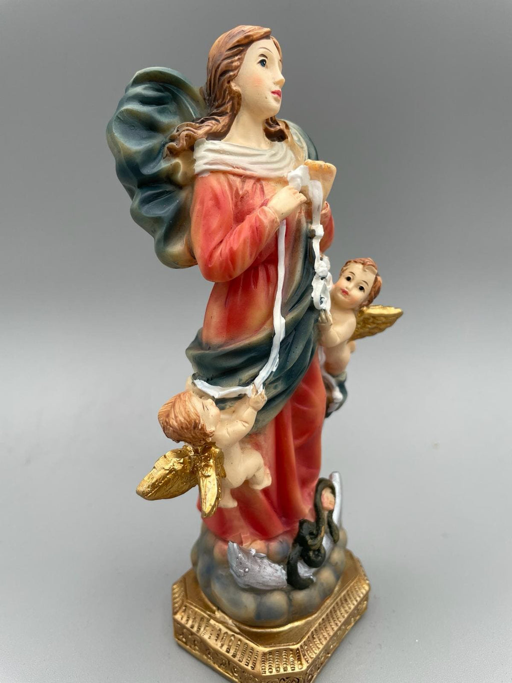 Statue de Marie qui défait les nœuds