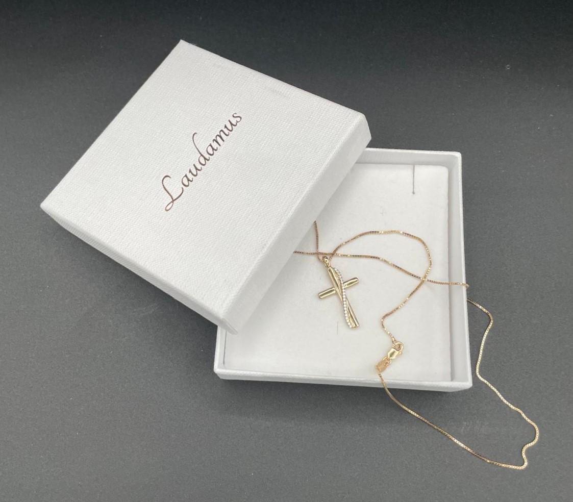 Collana in argento 925 placcato oro con croce e diamantini