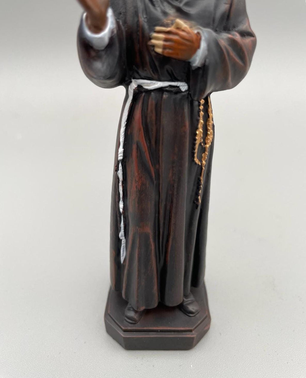 カラーレジン製 パドレ・ピオ像 – 12cm