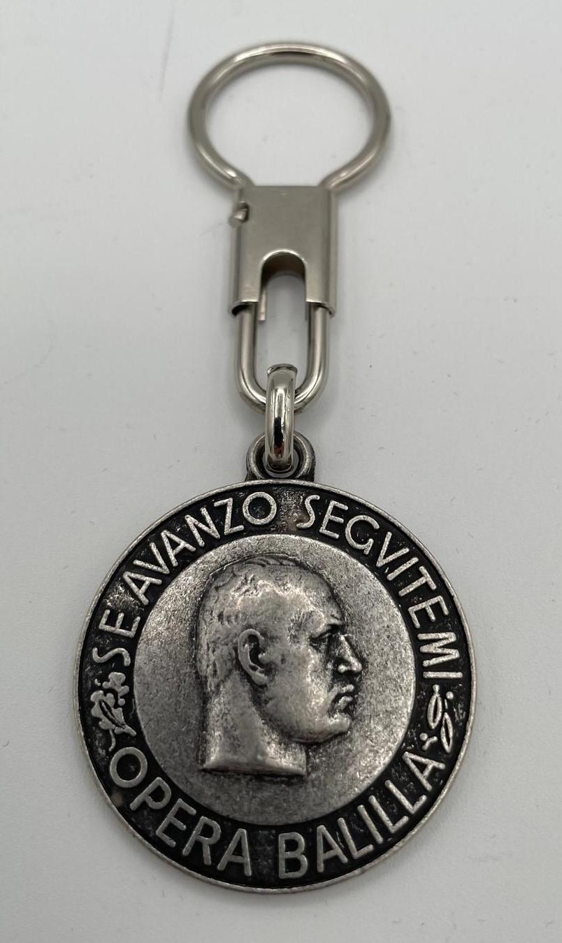 Portachiavi Vintage con Medaglia – Volto Stile Storico, Metallo Argentato 10 cm