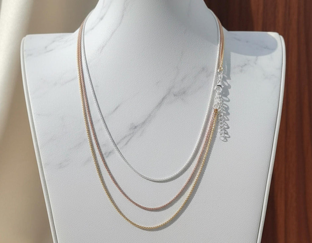 Catenina a tre colori: argento, dorato e oro rosso – 45 cm