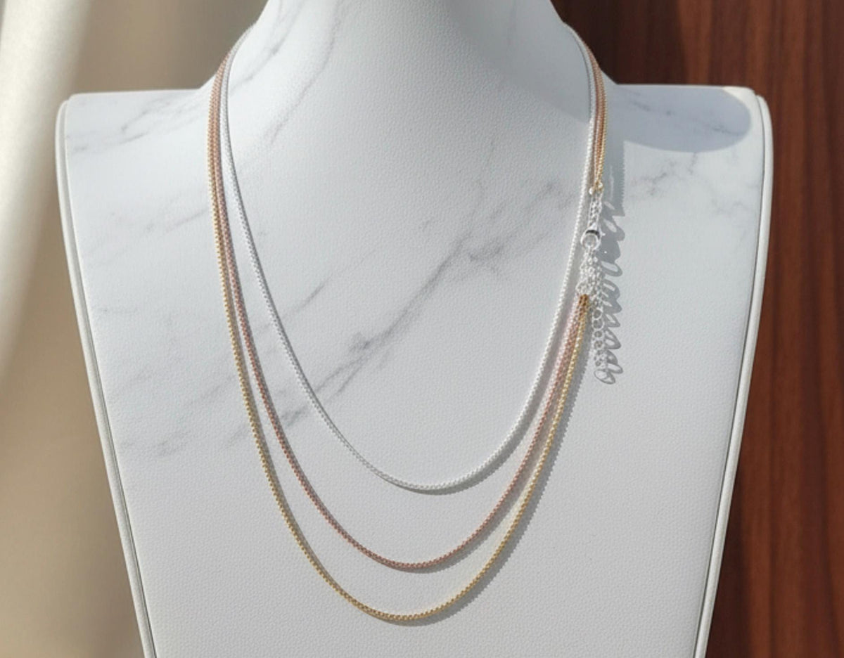 Catenina a tre colori: argento, dorato e oro rosso – 45 cm