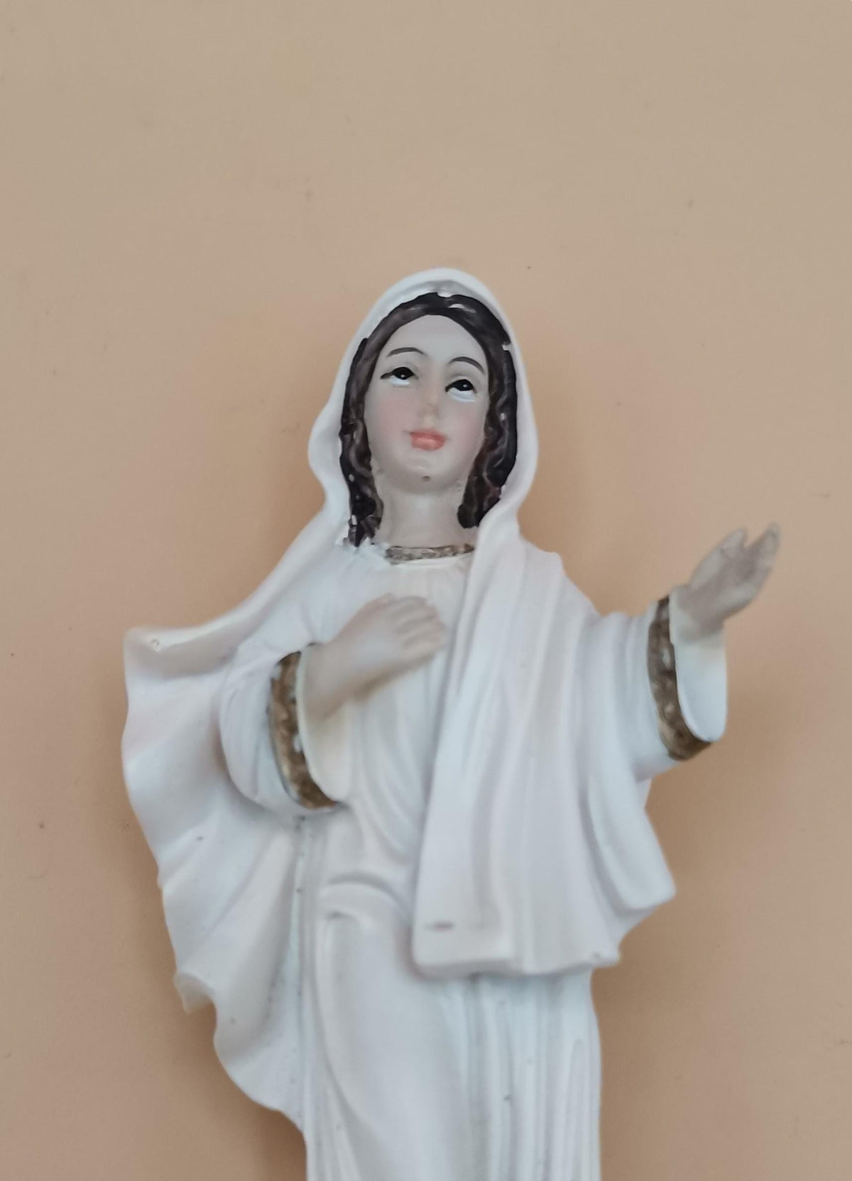Madonna von Medjugorje Statue aus Kunstharz – 12,5 cm