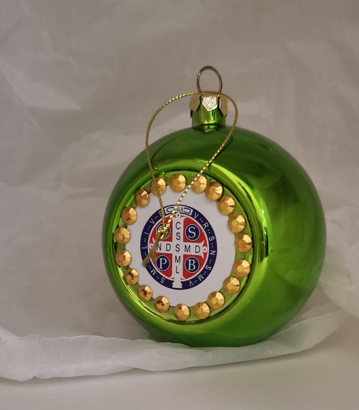 Pallina di Natale Verde con Medaglia di San Benedetto