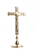 Crocifisso da altare in ottone dorato con base liscia