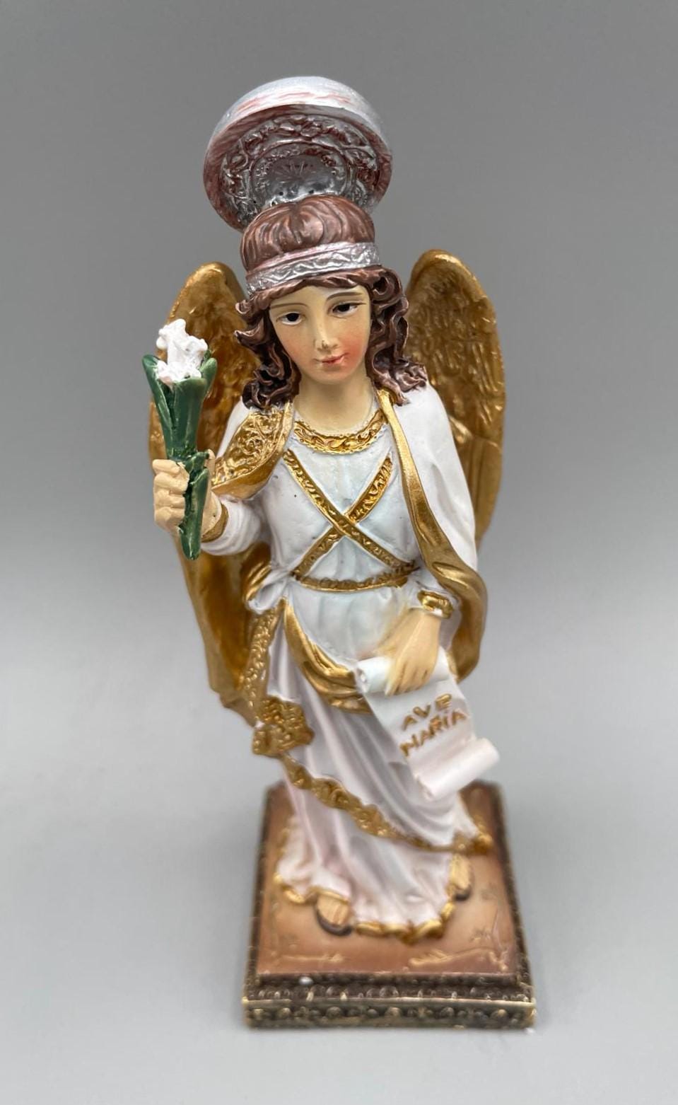 Statue Erzengel Gabriel mit Lilie und Spruchband „Ave Maria“ – 14,5 cm