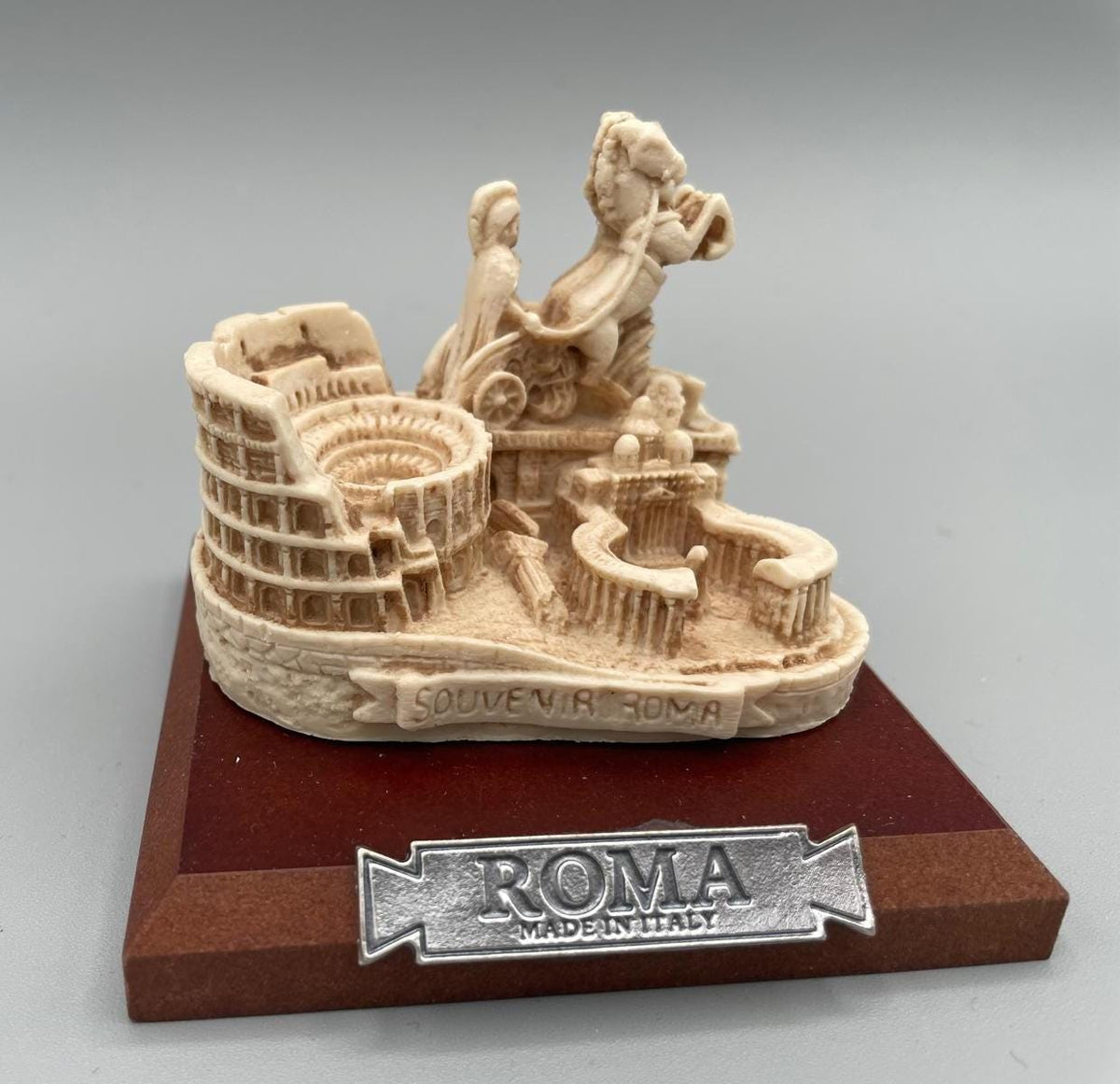 Souvenir Rome Triptyque – Bige du Vatican et Colisée sur socle en bois
