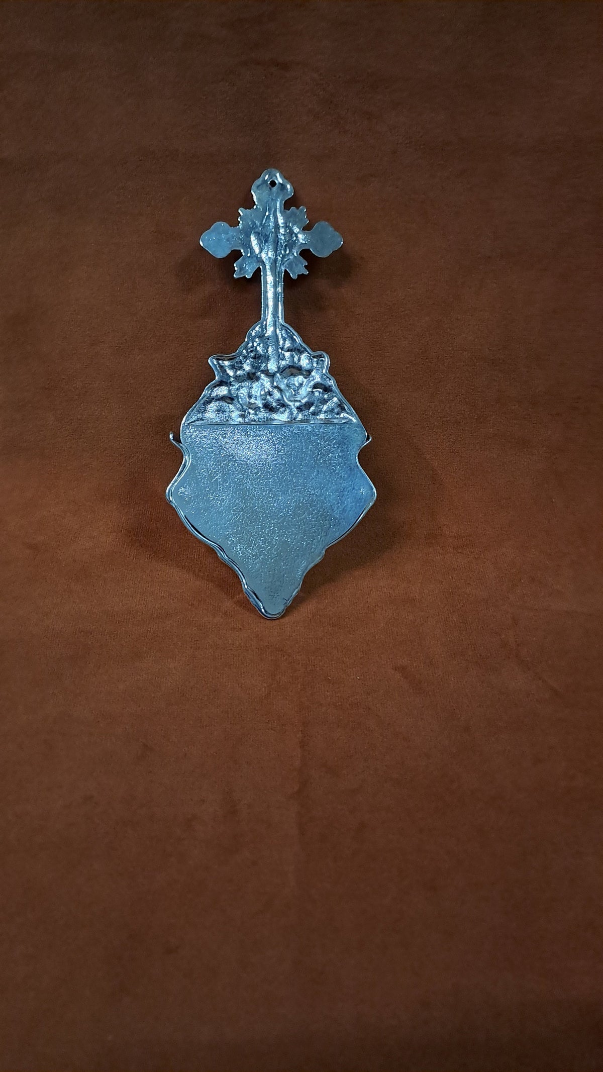Acquasantiera da muro in ottone argentata cm 19 x 9