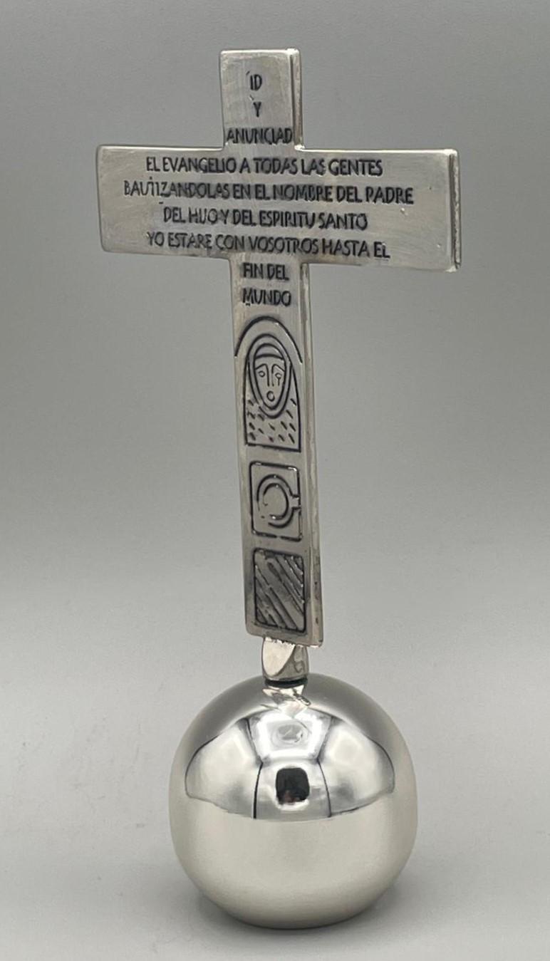 Croce da tavolo con base sferica placcata argento – cod. BDK205PB