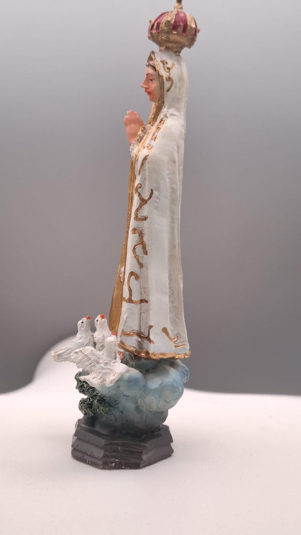 Statue de la Vierge de Fatima en résine peinte à la main – 12 cm