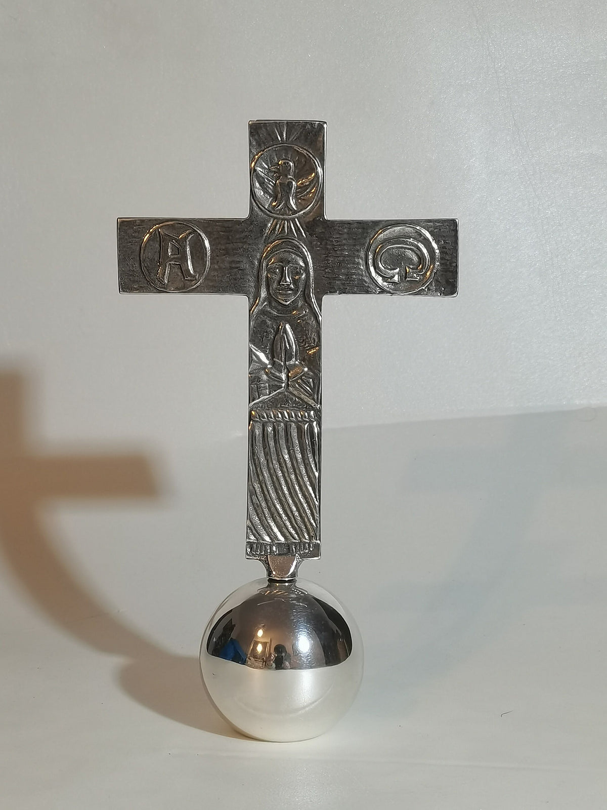 Croce neocatecumenale da altare con base a sfera – cod. DBPK204PB