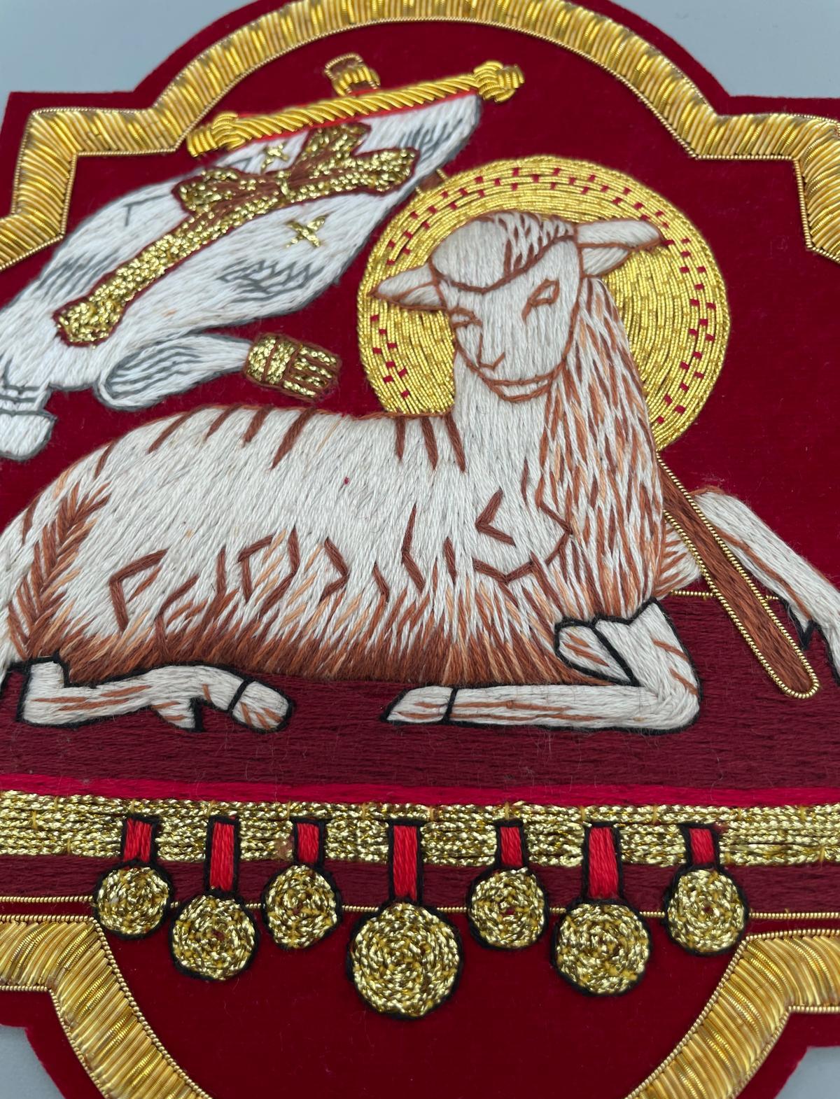 Icona Agnello di Dio ricamata a mano in filo oro