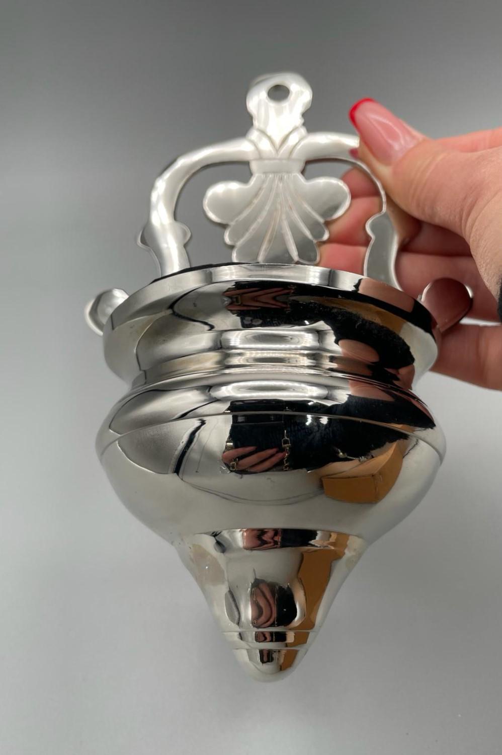Acquasantiera liturgica in metallo placcato nickel – H 17 cm