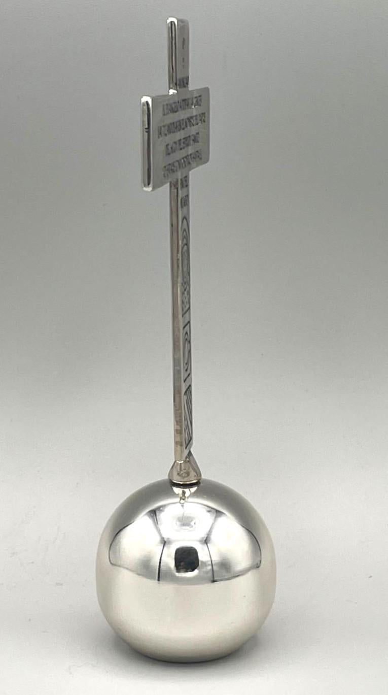 Croce da tavolo con base sferica placcata argento – cod. BDK205PB