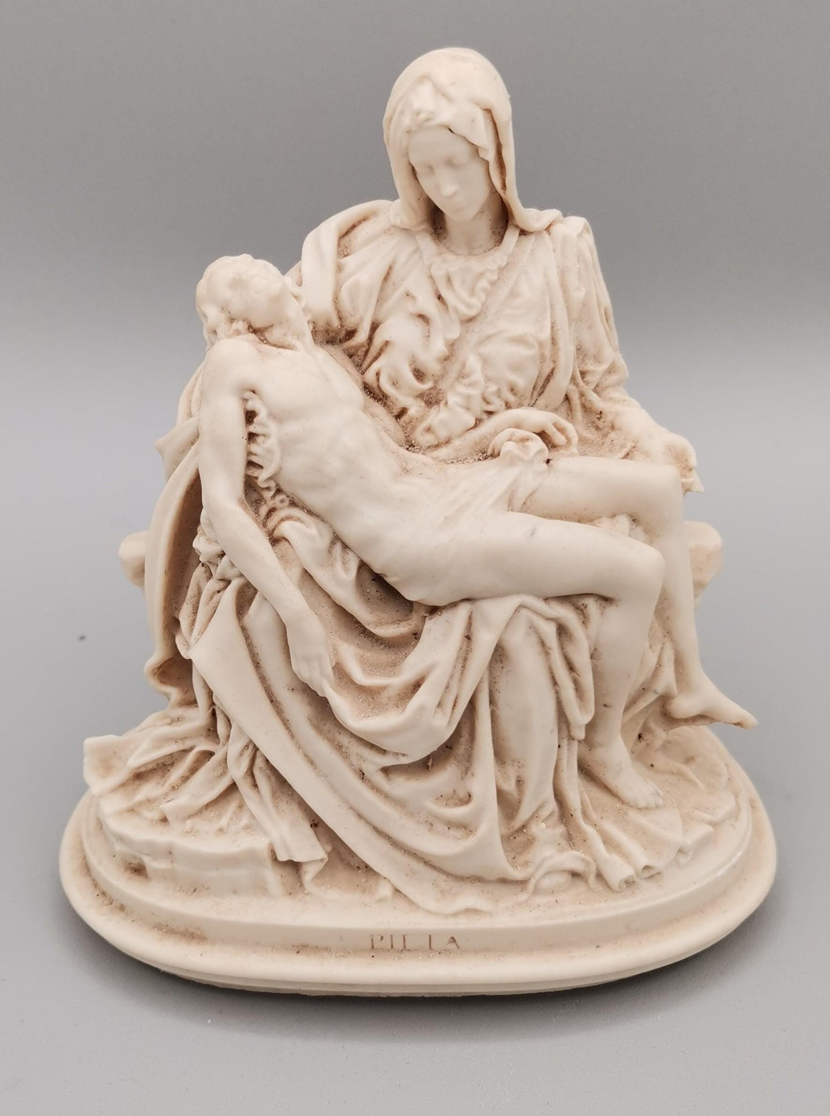 Michelangelo-Pietà aus Kunstharz in Elfenbein-Optik – 12x10 cm