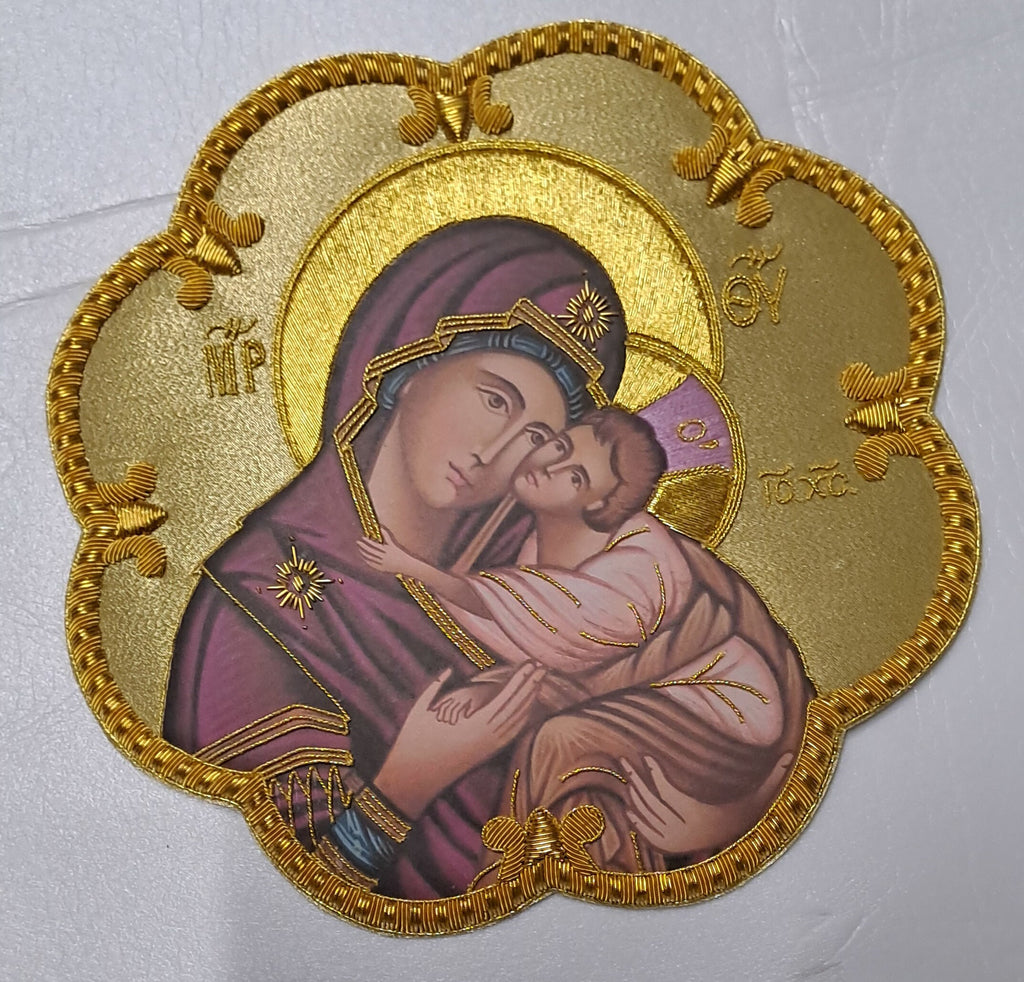 Icona Madonna della Tenerezza ricamata a mano con filo oro