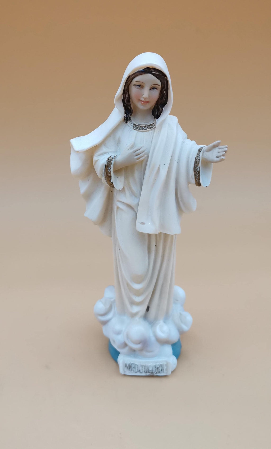 Madonna von Medjugorje Statue aus Kunstharz – 12,5 cm