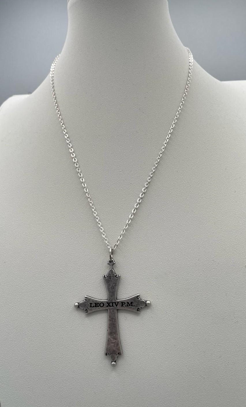 Catenina unisex in argento 46 cm con croce effetto antico 8 x 6 cm